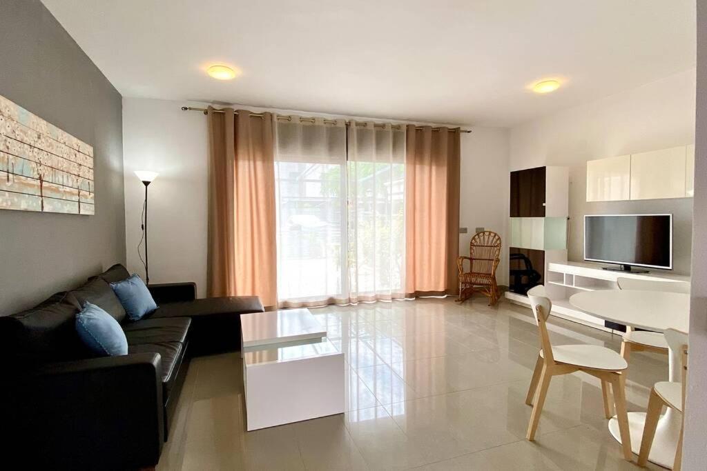 Chalet Moderno Con Piscina En Mont - Roige Bahia מראה חיצוני תמונה