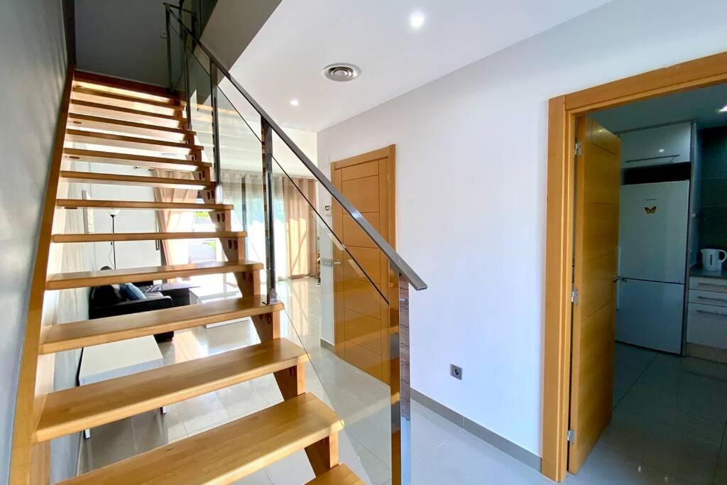 Chalet Moderno Con Piscina En Mont - Roige Bahia מראה חיצוני תמונה