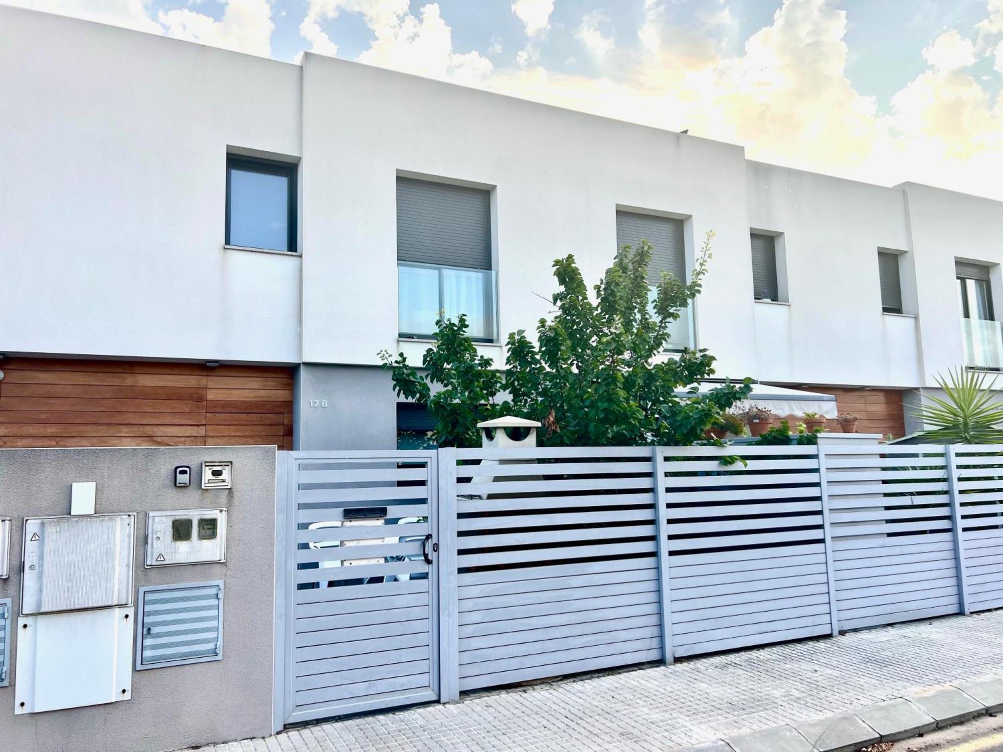 Chalet Moderno Con Piscina En Mont - Roige Bahia מראה חיצוני תמונה